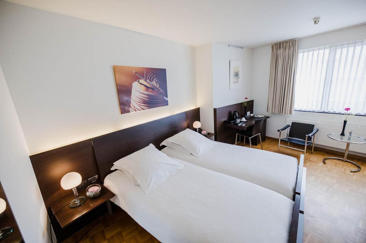 Hotel Verlooy Гел Екстериор снимка