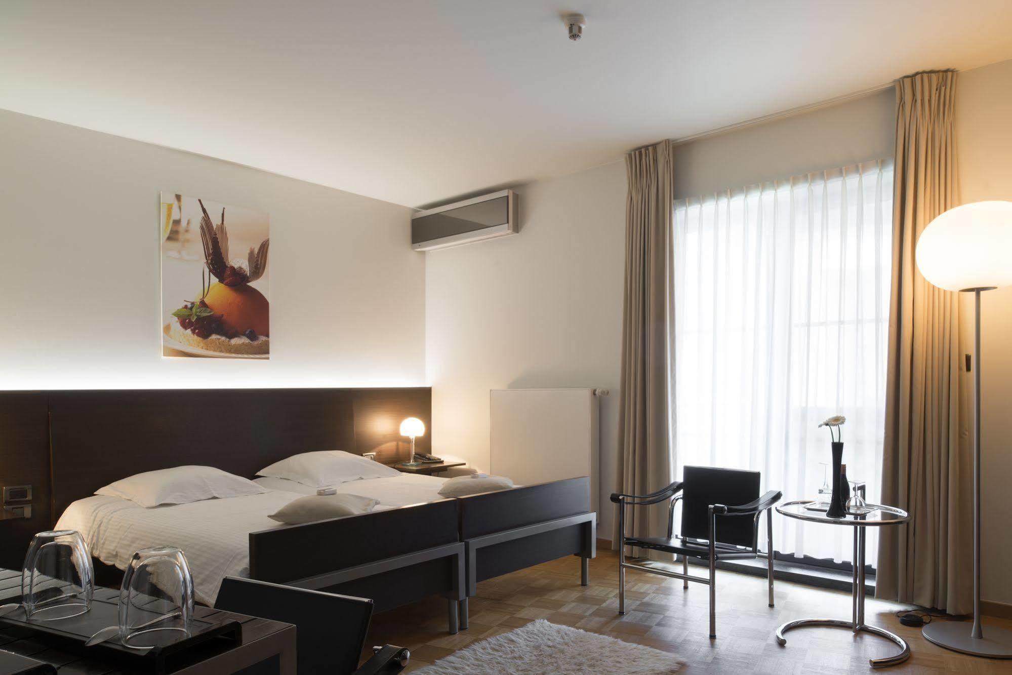 Hotel Verlooy Гел Екстериор снимка